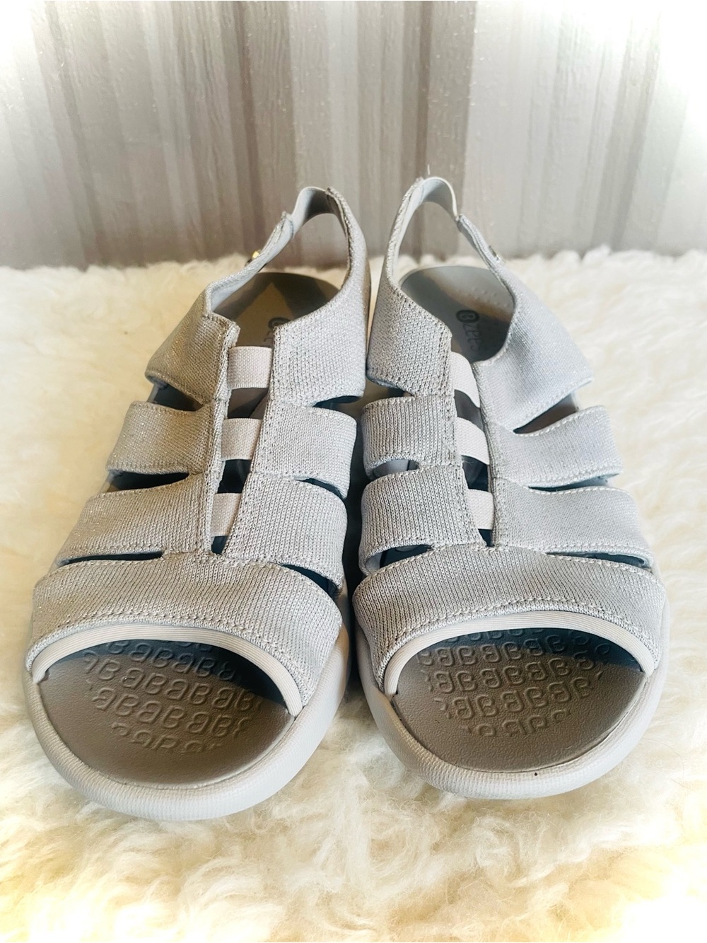 Bzees Finale Wedge Sling back Wedge Sandal Machine Washable Silver Sparkle 6M - Picture 6 of 12